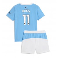 Manchester City Jeremy Doku #11 Domáci Detský futbalový dres 2025-26 Krátky Rukáv (+ trenírky)